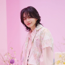 Jeonghan gallery image