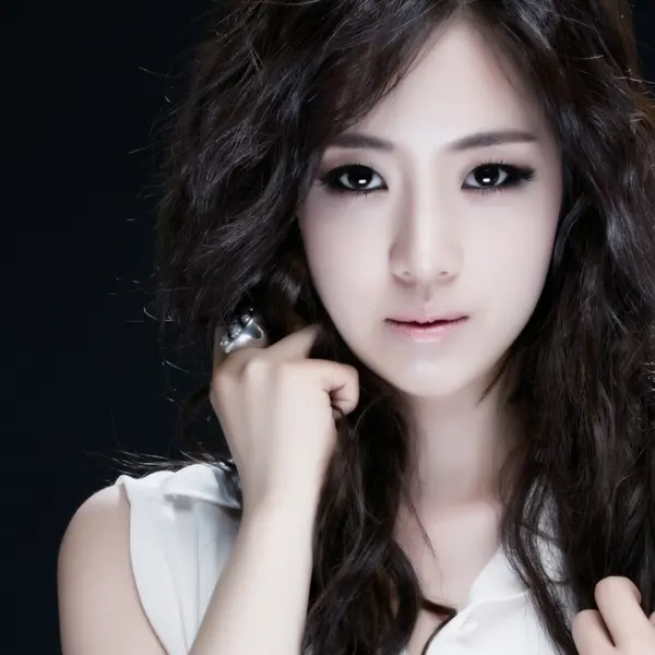 Eunjung gallery image
