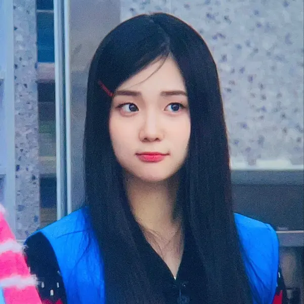 Yoon SeoYeon gallery image