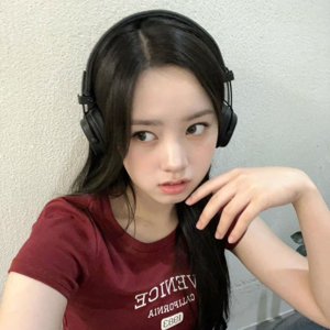 Elisia gallery image