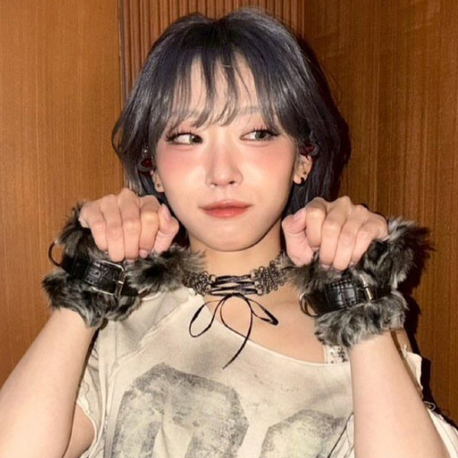 Jisoo gallery image
