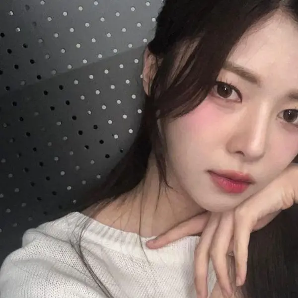 DaHyun gallery image