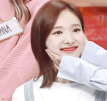 Nayeon gif
