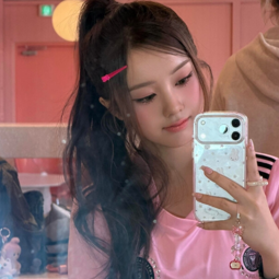 Elisia gallery image