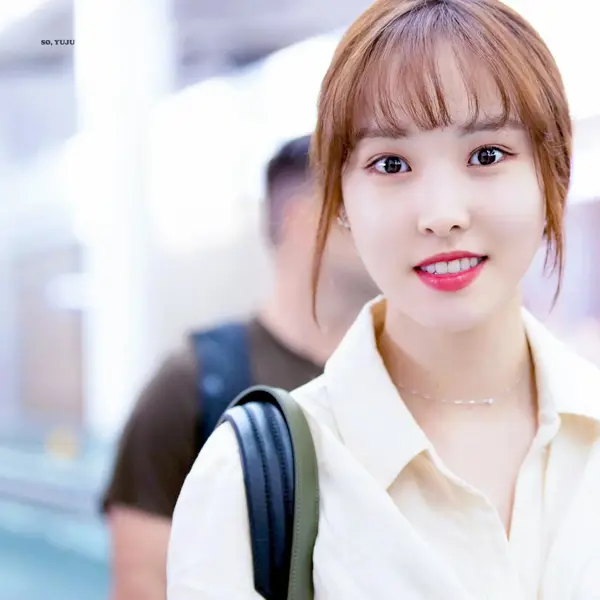 Yuju gallery image