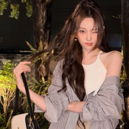 Youngseo gallery image