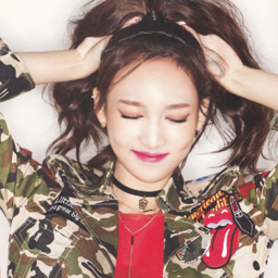 Nayeon gallery image