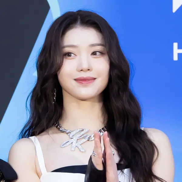 Xiaoting gallery image