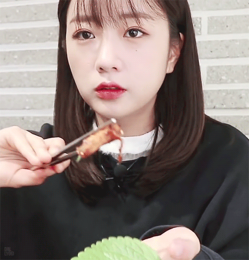 Bomi gif