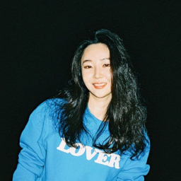 Min Hee Jin gallery image