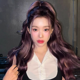 Gahyeon gallery image