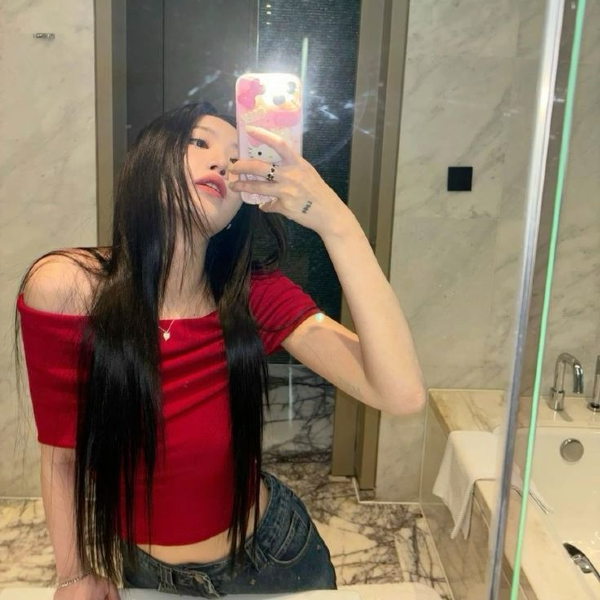 Soojin gallery image