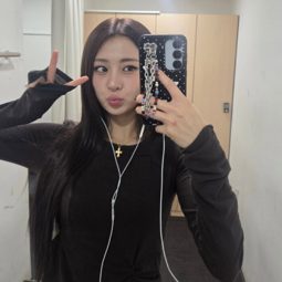 Huh Yunjin gallery image