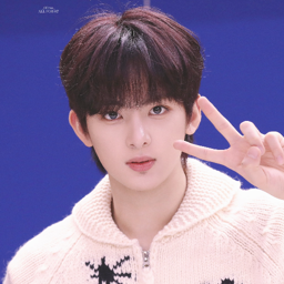 Ling Qi gallery image