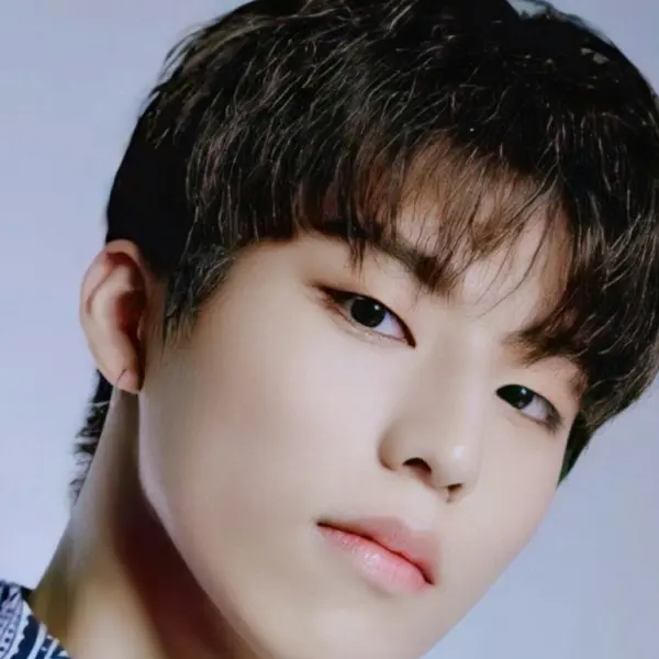 Park Jeongwoo gallery image