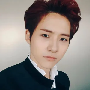 Shin Dongwoo gallery image