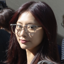 Tzuyu gallery image