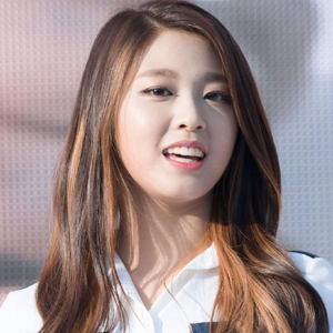 Seolhyun gallery image