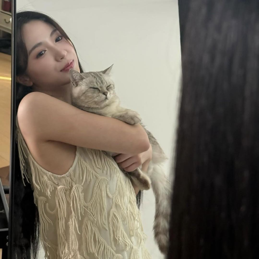 Jiwon gallery image