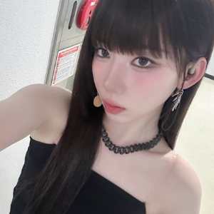 Hong Hyeju gallery image