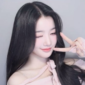 Kim YooYeon gallery image