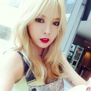 Hyuna gallery image