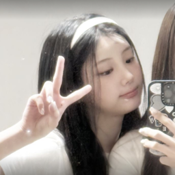 Wonhee gallery image