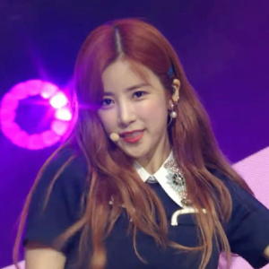 Chorong gallery image