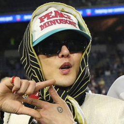 G-Dragon gallery image