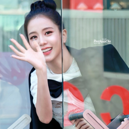 Jisoo gallery image