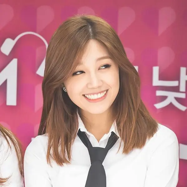 Eunji gallery image