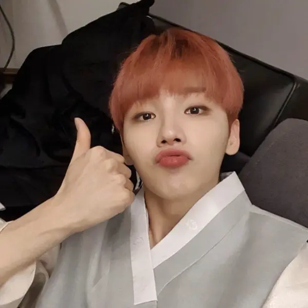 Jeon Woong gallery image