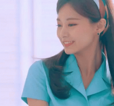 Tzuyu gif