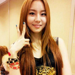 Kim Yujin gallery image