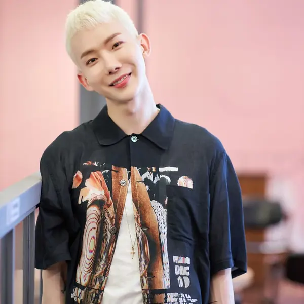 Jo Kwon gallery image