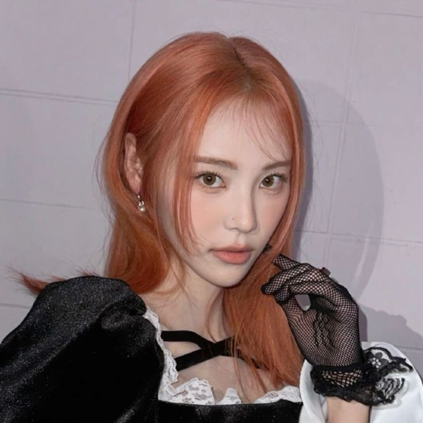 Jinsoul gallery image