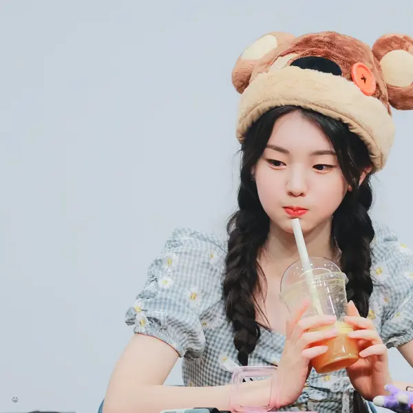 Kwak YeonJi gallery image