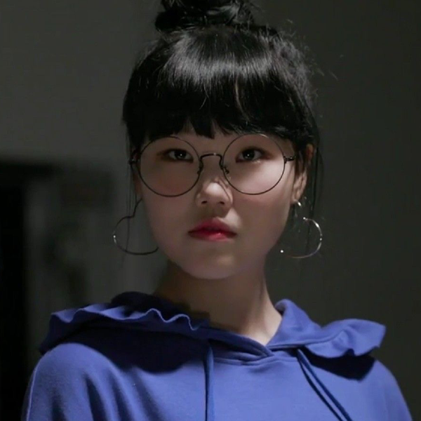 Lee Su-hyun gallery image