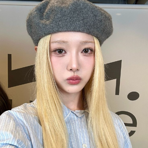 Larawan sa gallery ni Yeyoung