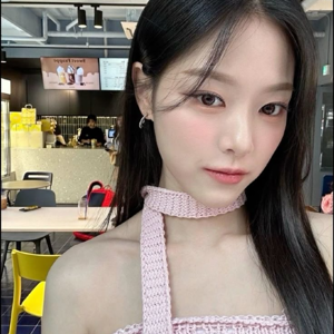 Hyunjin gallery image