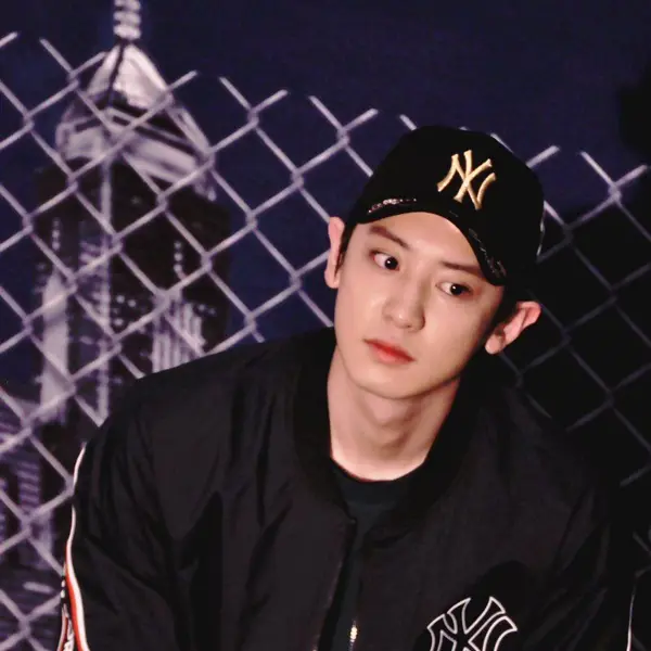 Chanyeol gallery image