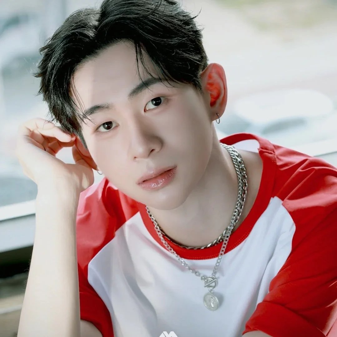 Yeong Ho gallery image