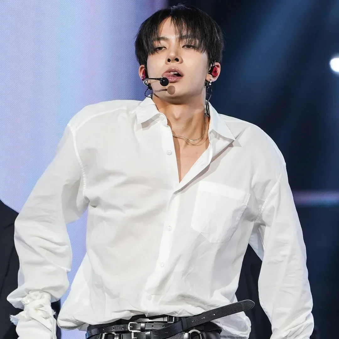 Heeseung gallery image