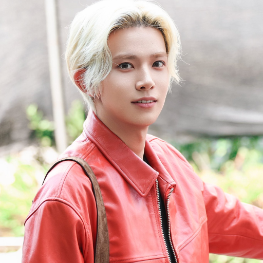 Heeseung gallery image