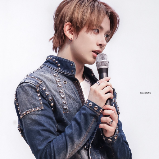 Heeseung gallery image