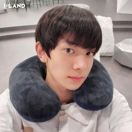 Heeseung gallery image