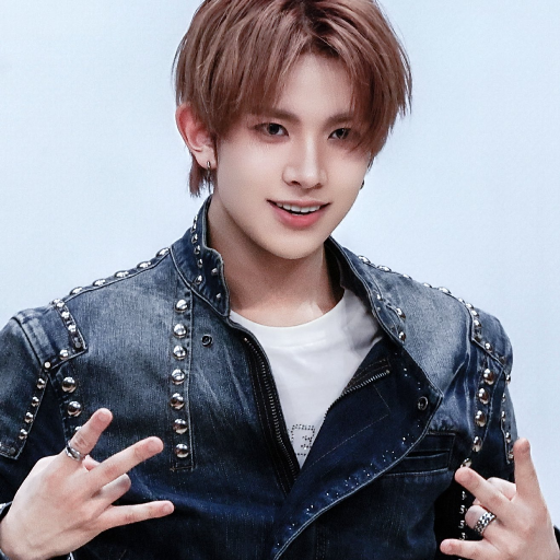 Heeseung gallery image