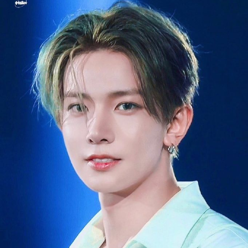 Heeseung gallery image