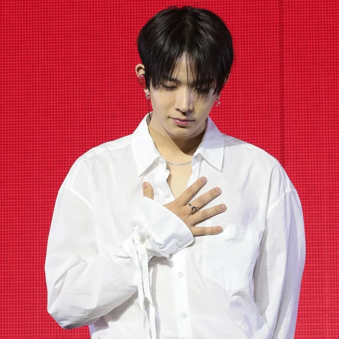 Heeseung gallery image
