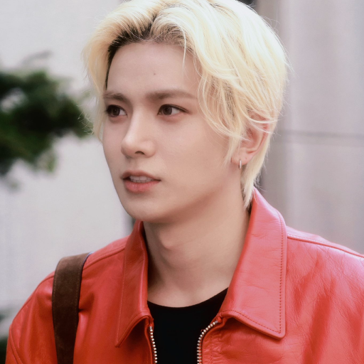 Heeseung gallery image